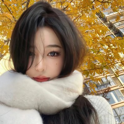 《美国女人》海报